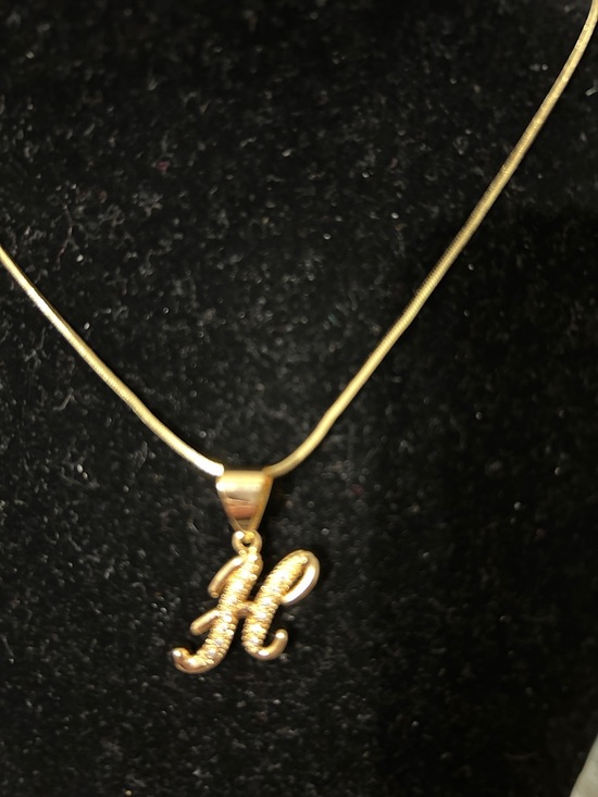 Fashion Jewelry Gold 'H' Initial Pendant Necklace - Picture 2 of 3